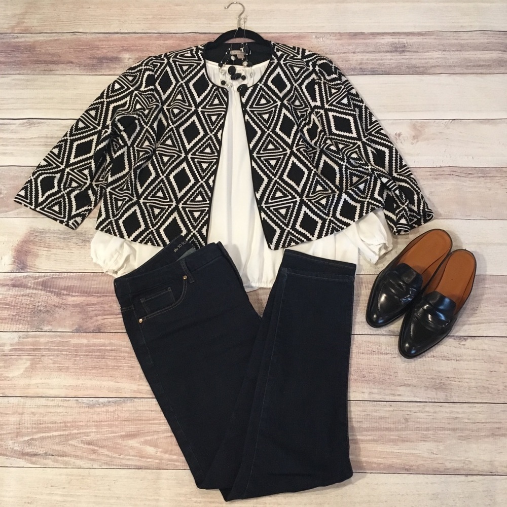 Cropped Geometric Cardigan